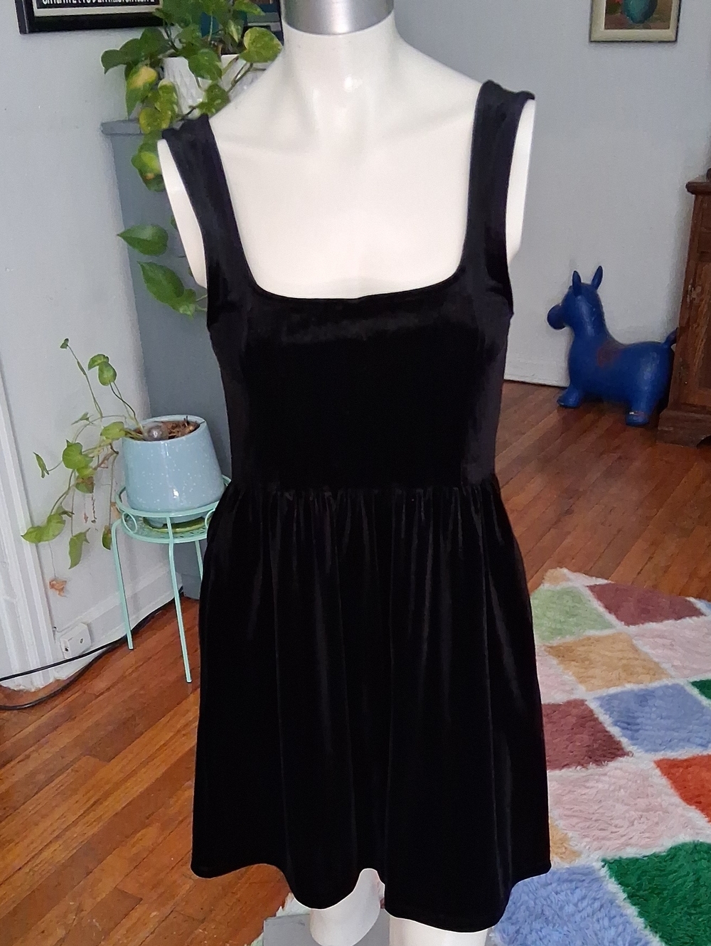 Classic Black Velvet Square-Neck Dress - Women